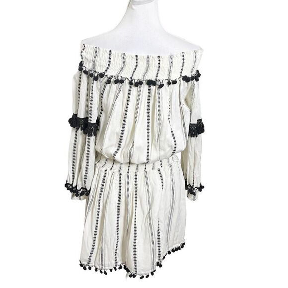 Welcome to my closet! - Picture 3 of 11